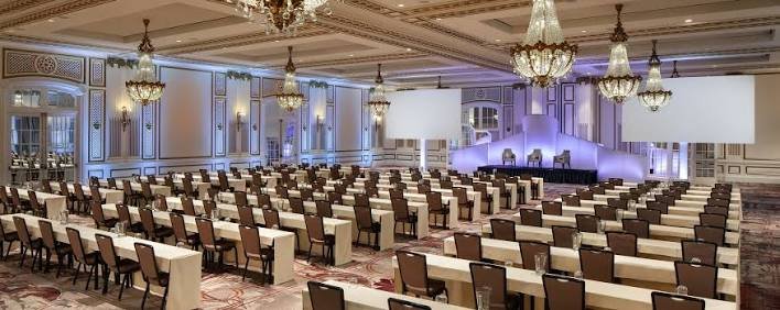 Booking a Meeting for More Than 1,000 People: Where Do I Start?